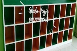 Loker 30 Lubang Bahan Blockboard