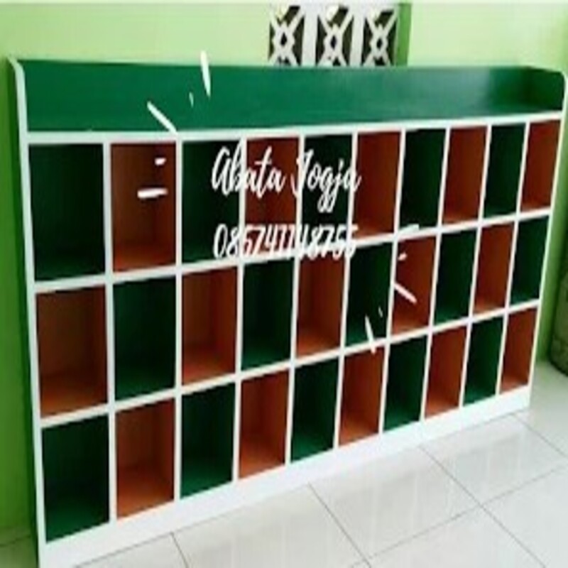 loker 30 lubang bahan blockboard